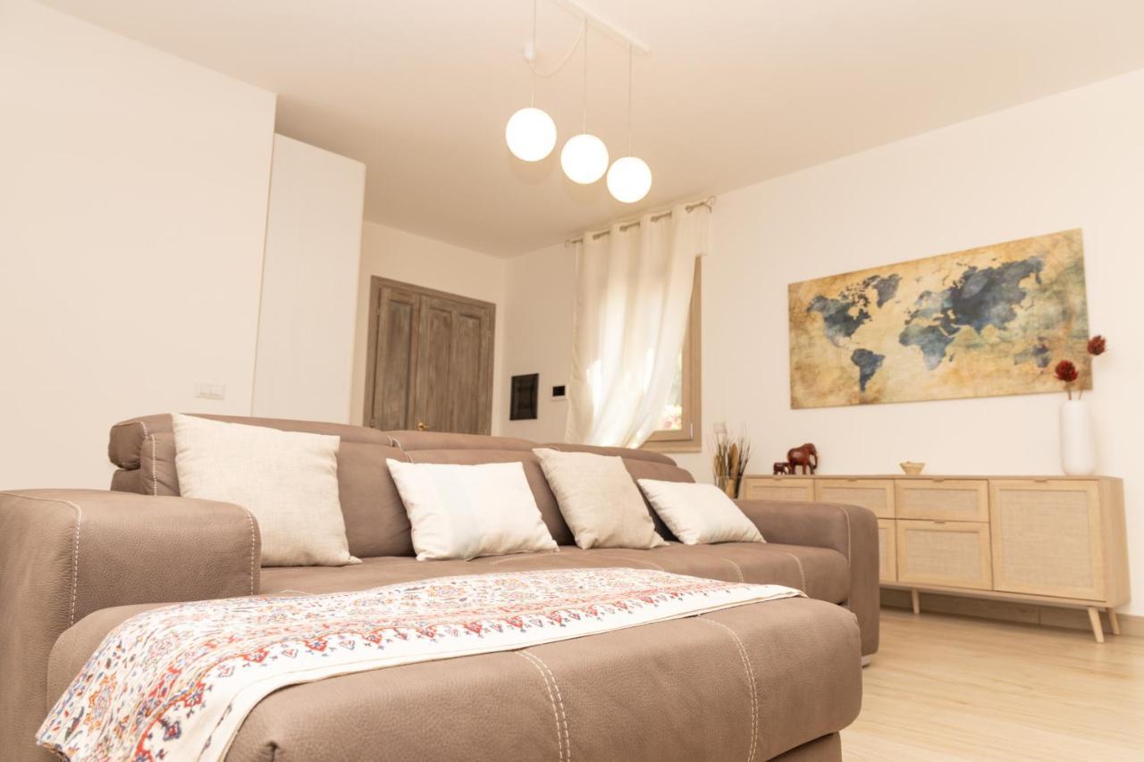 Appartamento Maria'S House Теулада Екстер'єр фото